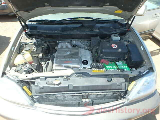 JN1BJ1CV0LW276041 2001 LEXUS RX300