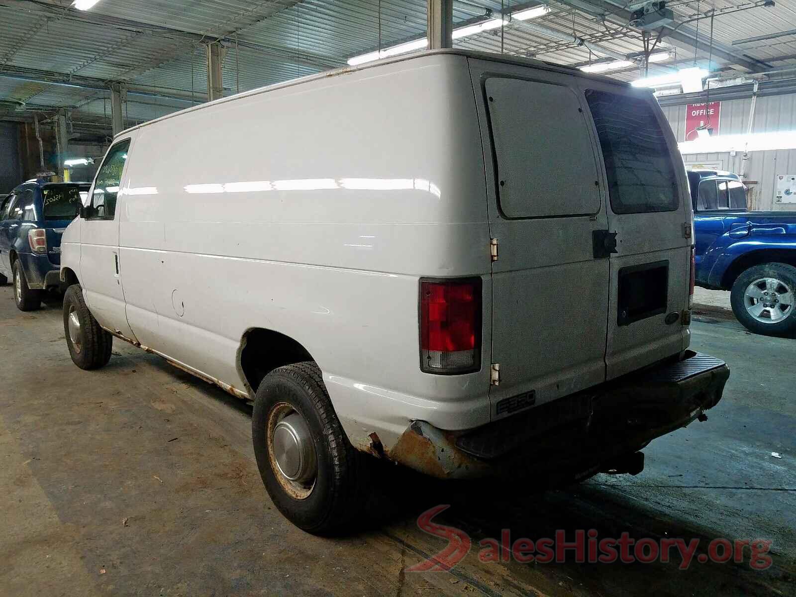 KNDJ23AU3L7058231 2001 FORD ECONOLINE