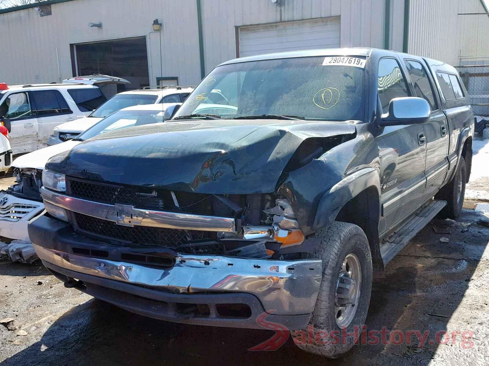 KNDCB3LC2J5133233 2001 CHEVROLET SILVERADO