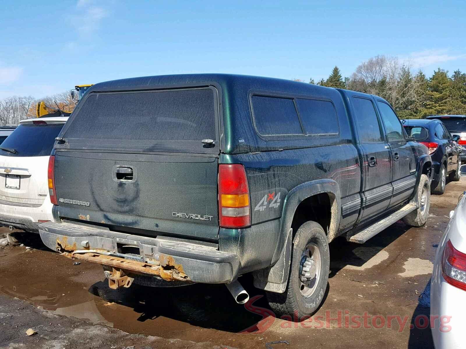 KNDCB3LC2J5133233 2001 CHEVROLET SILVERADO