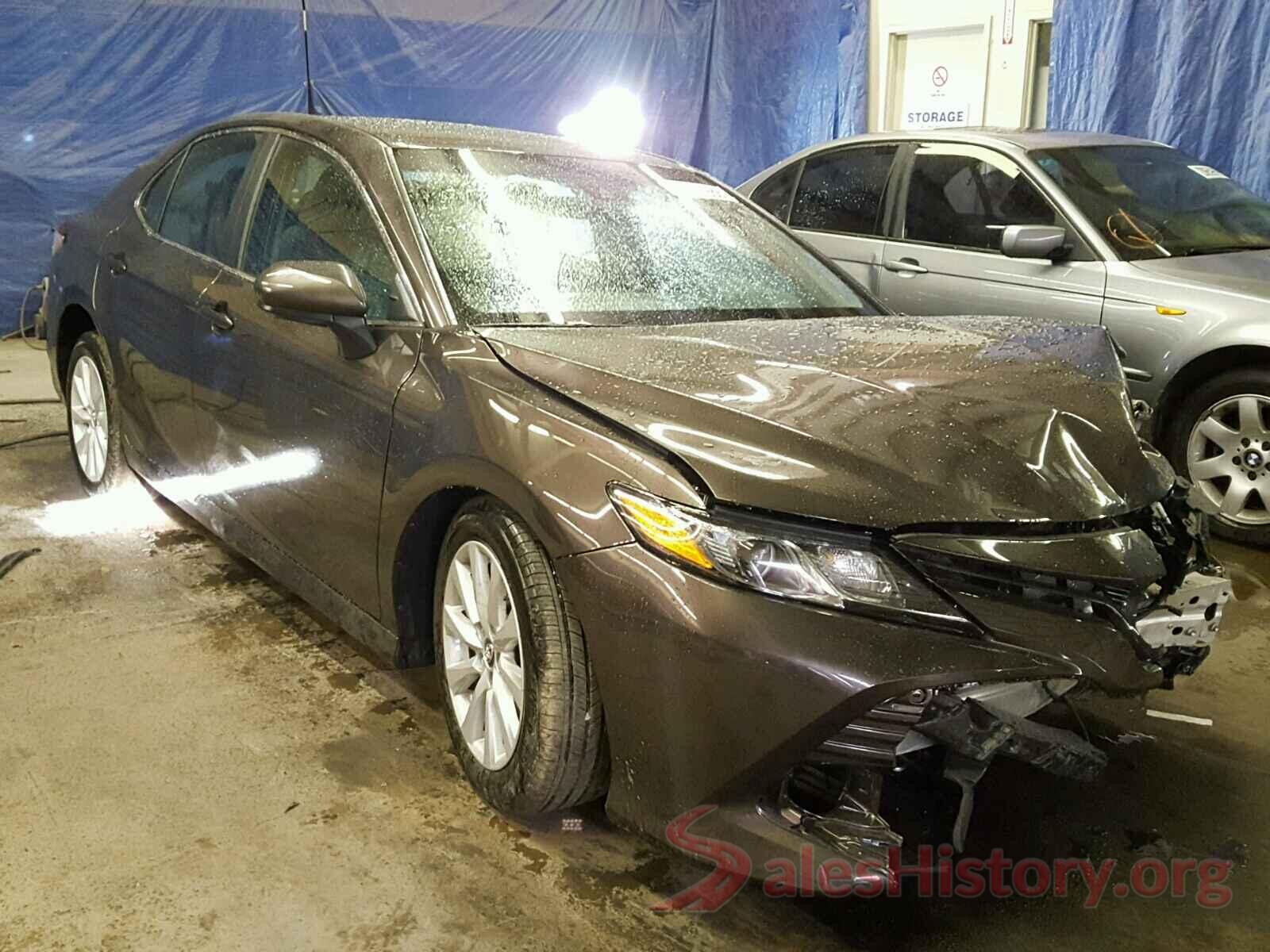 4T1B11HK6JU070240 2018 TOYOTA CAMRY