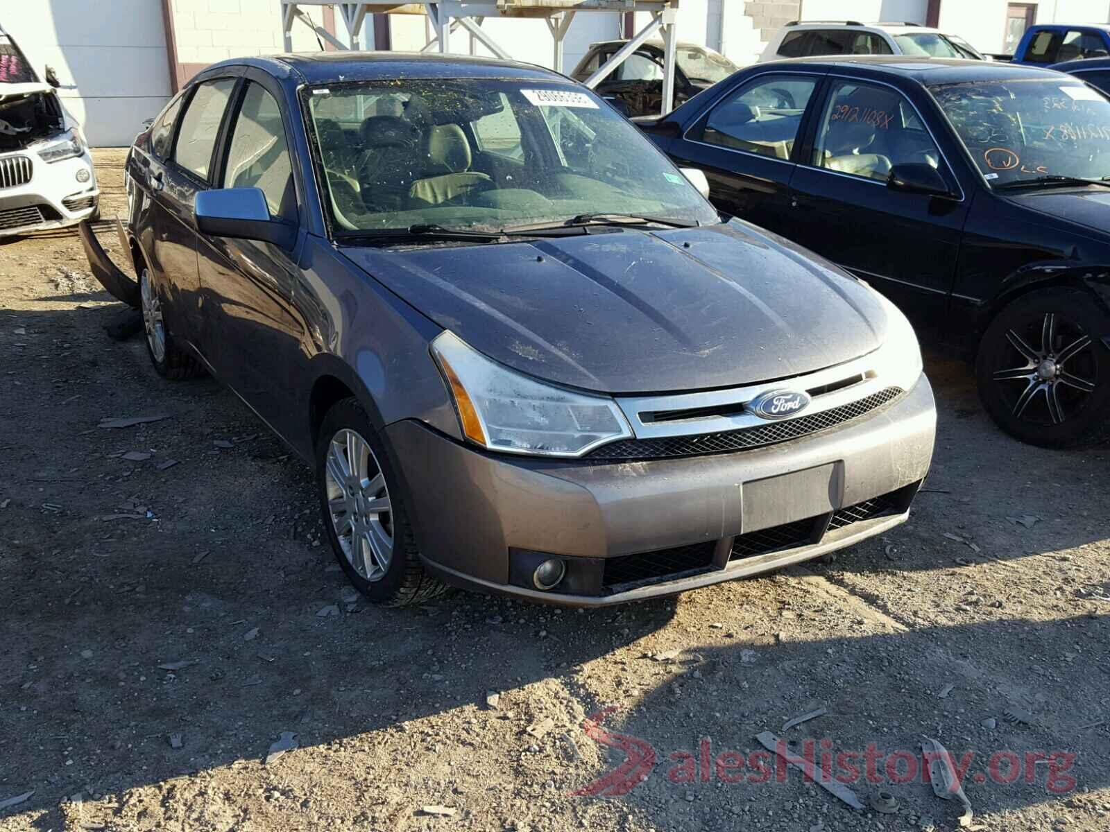 KM8J2CA46JU631486 2011 FORD FOCUS