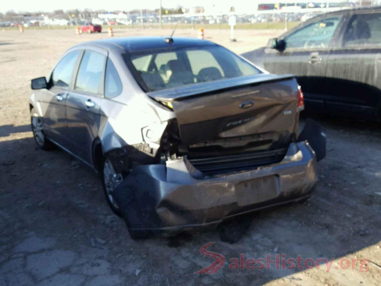 KM8J2CA46JU631486 2011 FORD FOCUS