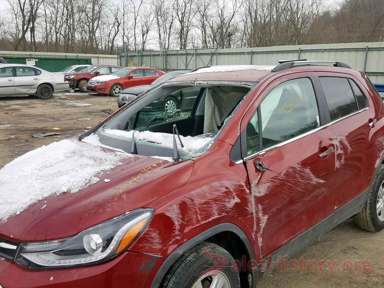 KM8J3CA28GU071846 2018 CHEVROLET TRAX 1LT