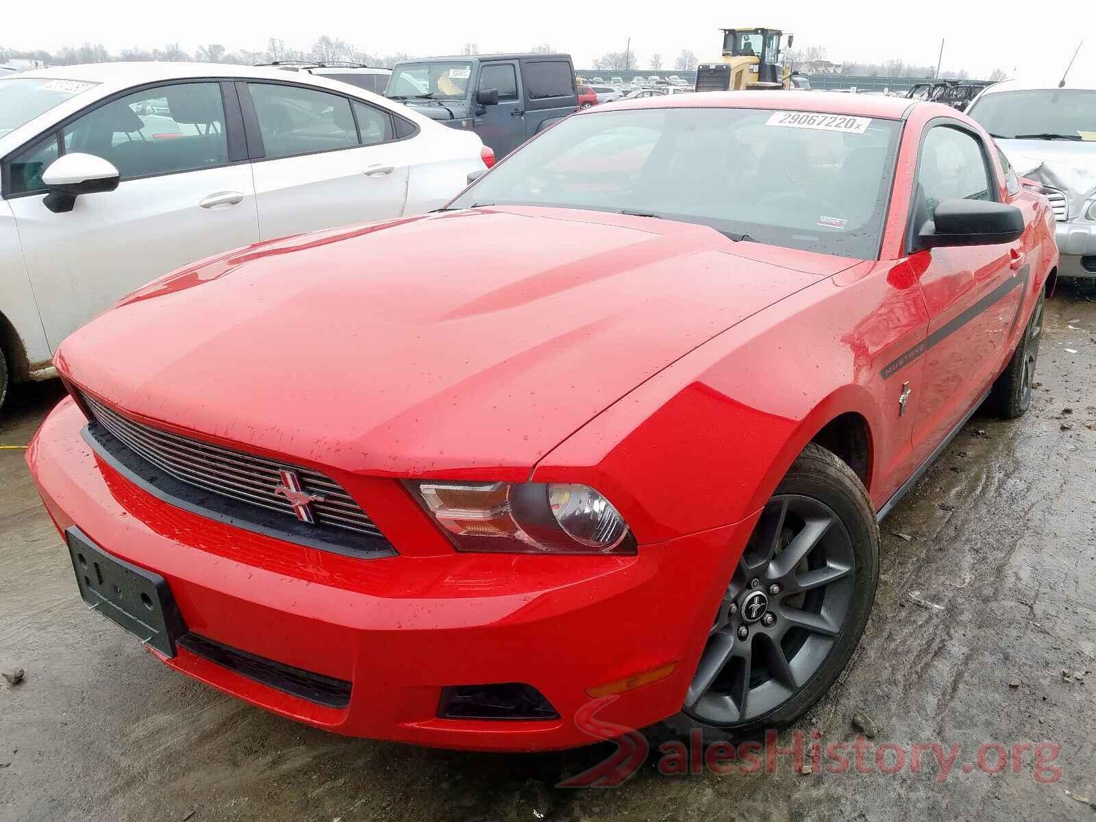 5NPE24AFXJH685784 2012 FORD MUSTANG