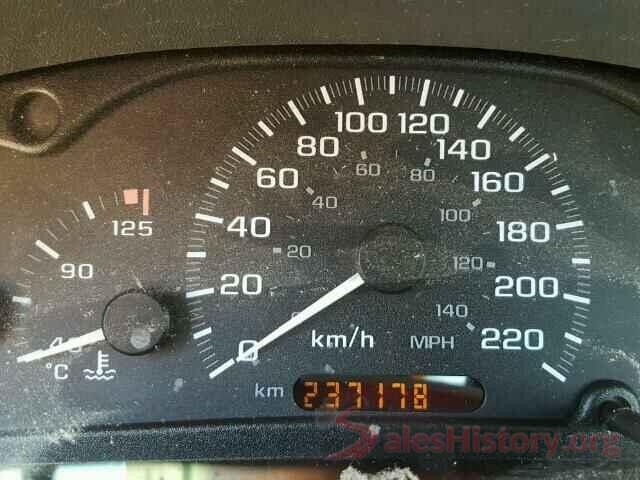 1FMCU0GD7JUB61770 2002 CHEVROLET CAVALIER