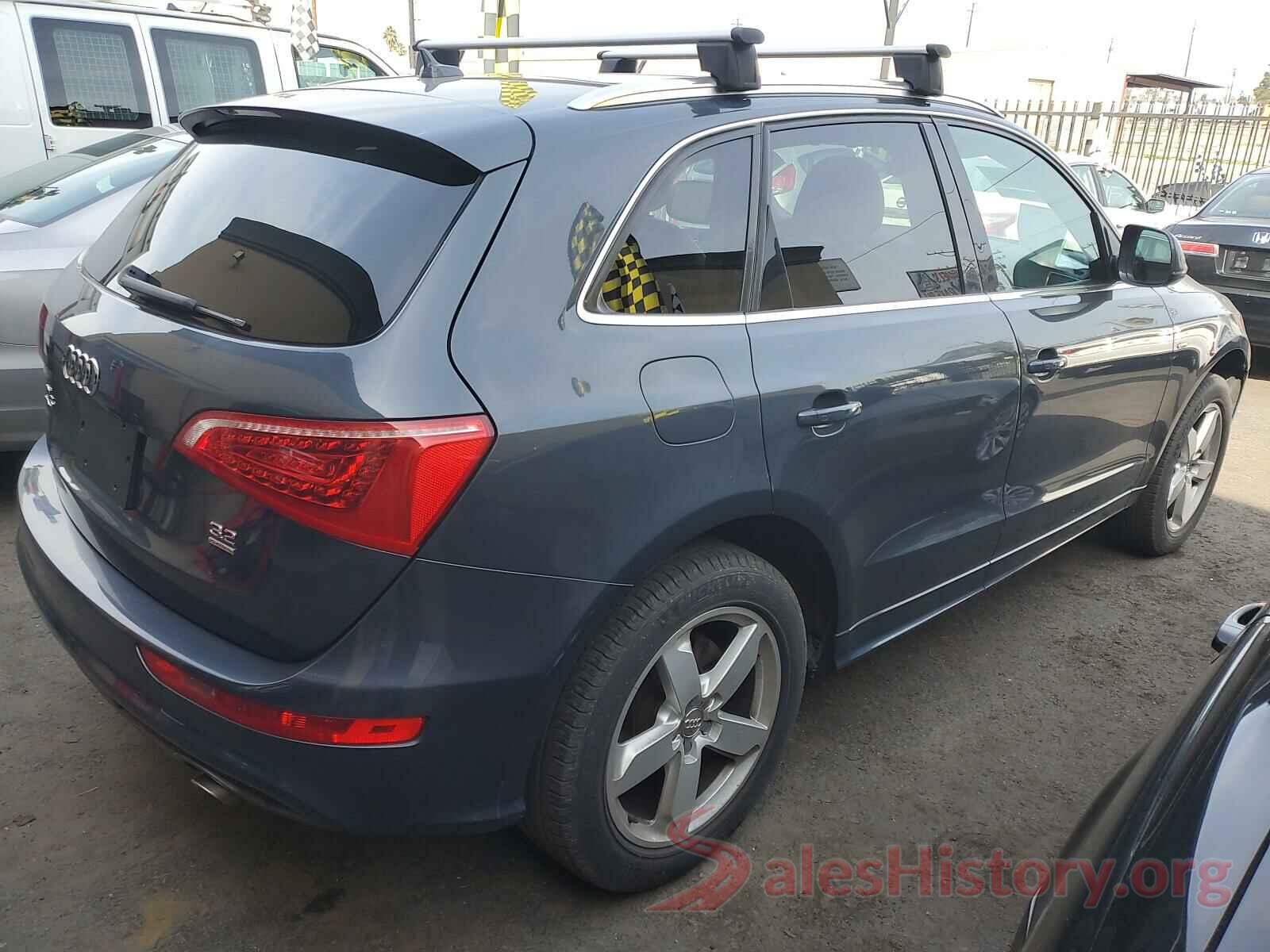 1C4RJECG8JC141554 2011 AUDI Q5