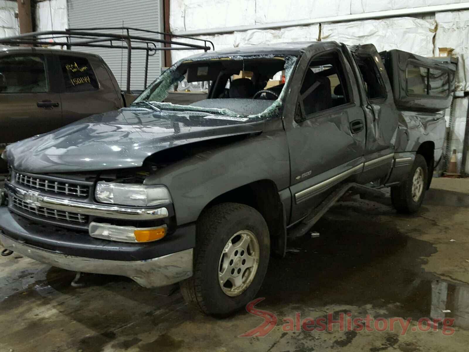 1HGCV1F60JA047526 2001 CHEVROLET SILVERADO