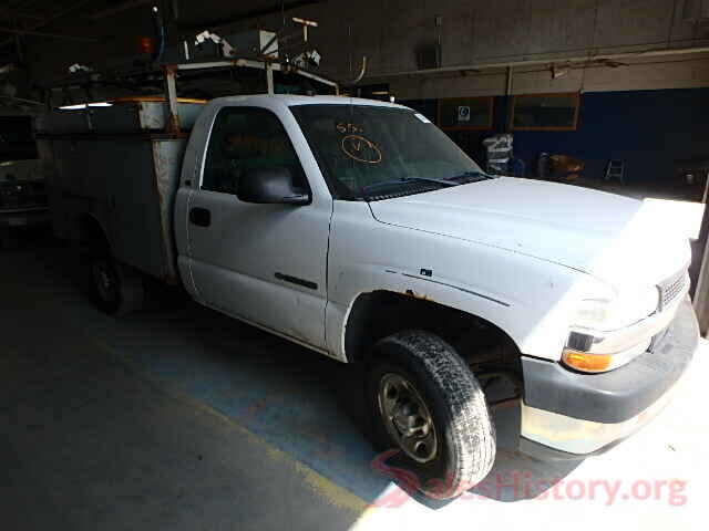 3KPC24A37JE017555 2001 CHEVROLET SILVERADO