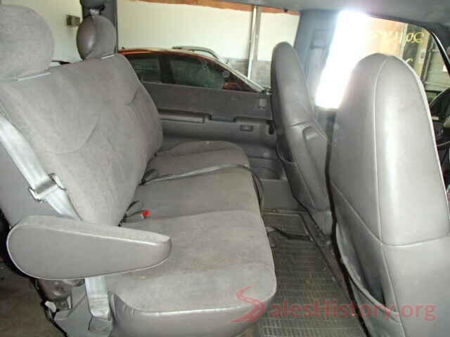 1C4RJFBG3JC379366 2005 CHEVROLET ASTRO