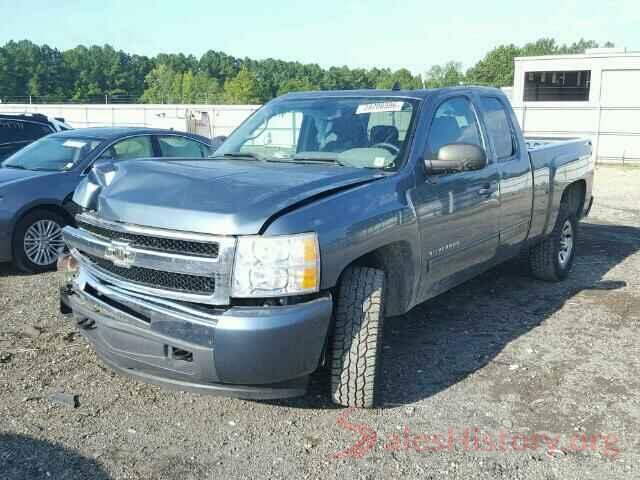 KNDPMCAC2J7418579 2011 CHEVROLET SILVERADO