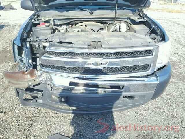 KNDPMCAC2J7418579 2011 CHEVROLET SILVERADO