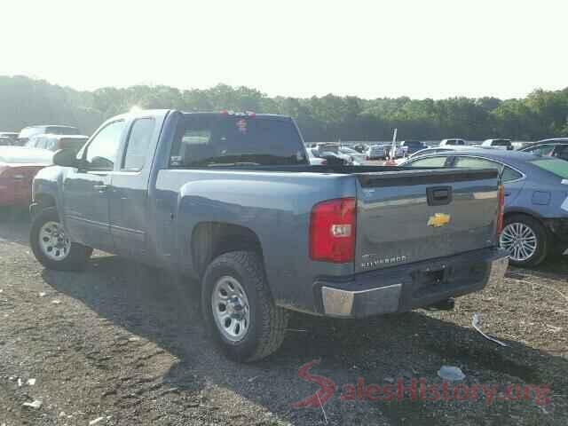 KNDPMCAC2J7418579 2011 CHEVROLET SILVERADO