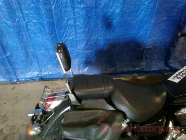 JH2RC44J92M010117 2002 HONDA VT750 CDB