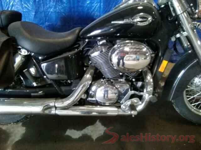 JH2RC44J92M010117 2002 HONDA VT750 CDB