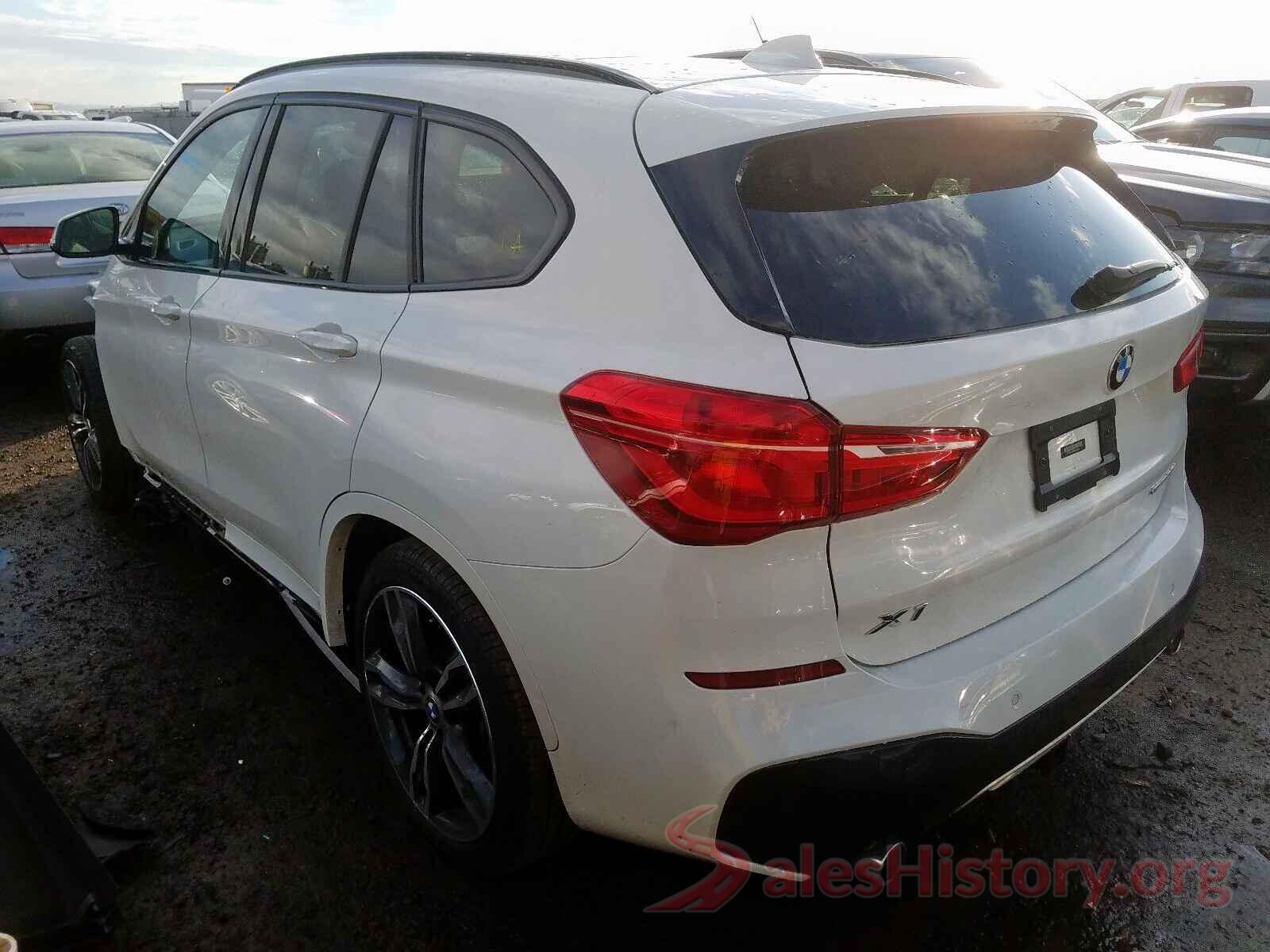 4T1B11HK9JU635726 2019 BMW X1