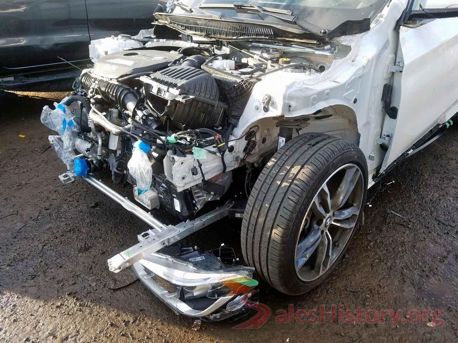 4T1B11HK9JU635726 2019 BMW X1