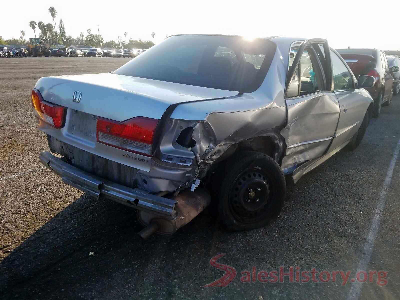 5XYPHDA15JG357854 2002 HONDA ACCORD