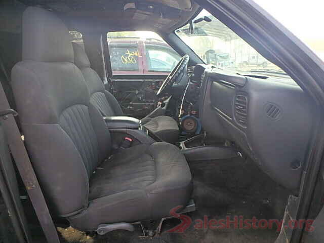 19XFC2F50GE070356 2004 CHEVROLET BLAZER