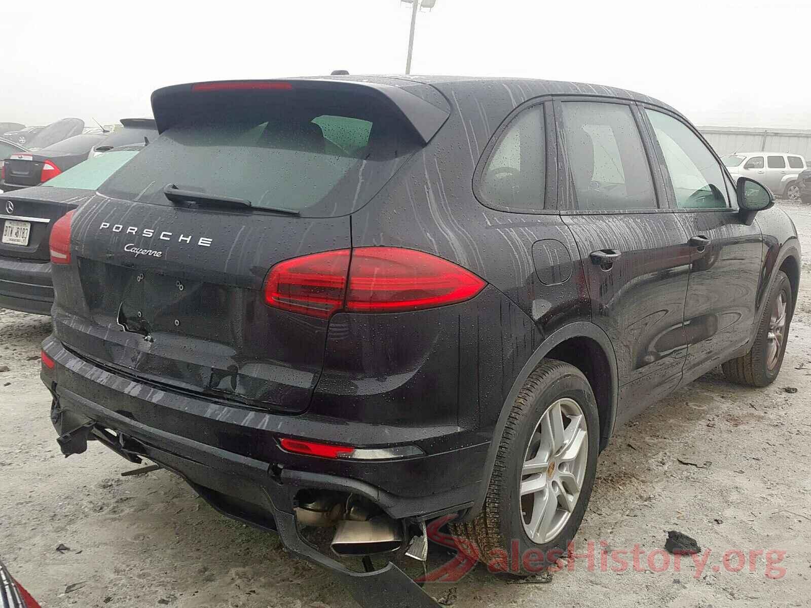 5YFBURHE4JP830165 2016 PORSCHE CAYENNE