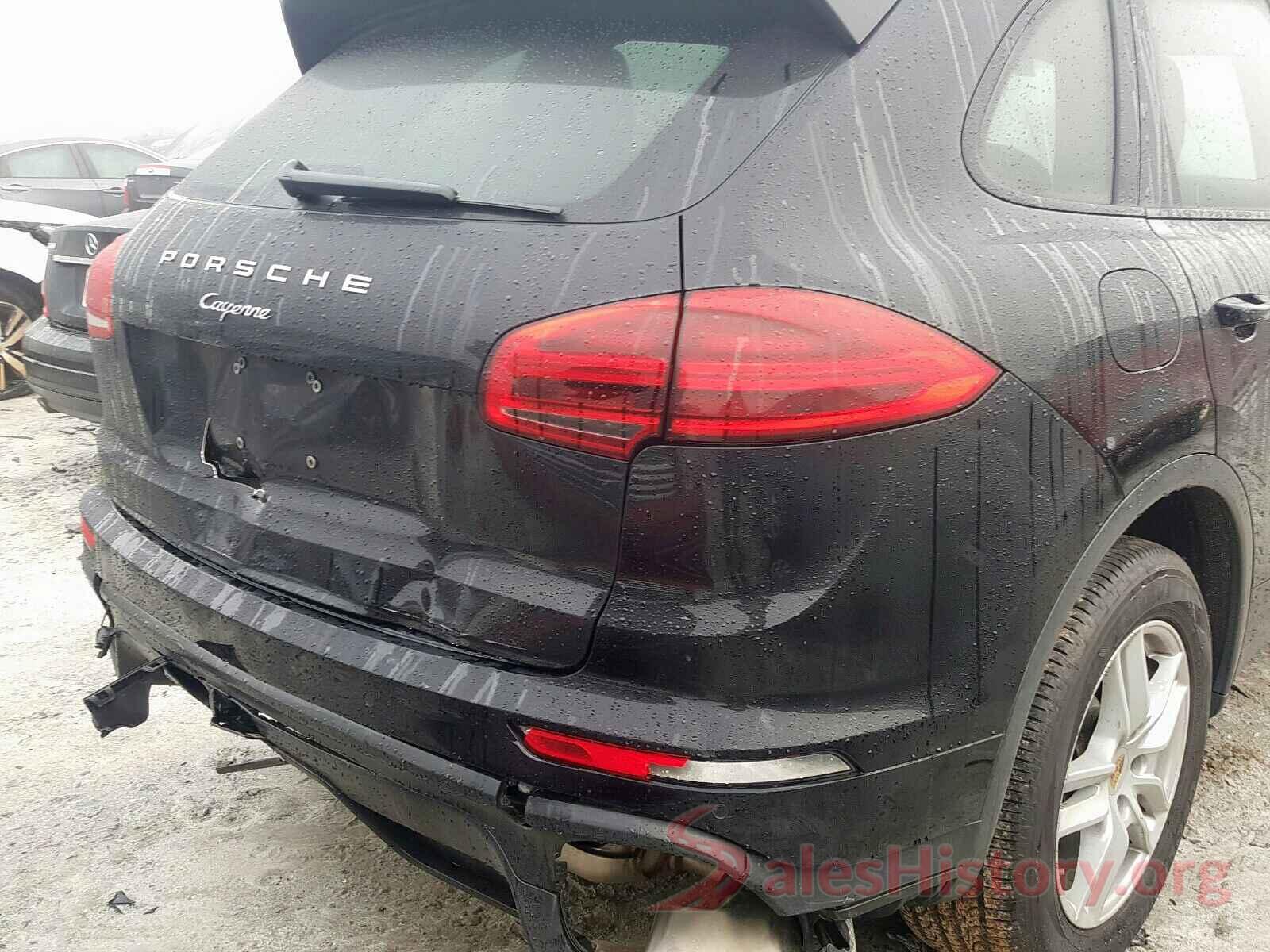 5YFBURHE4JP830165 2016 PORSCHE CAYENNE