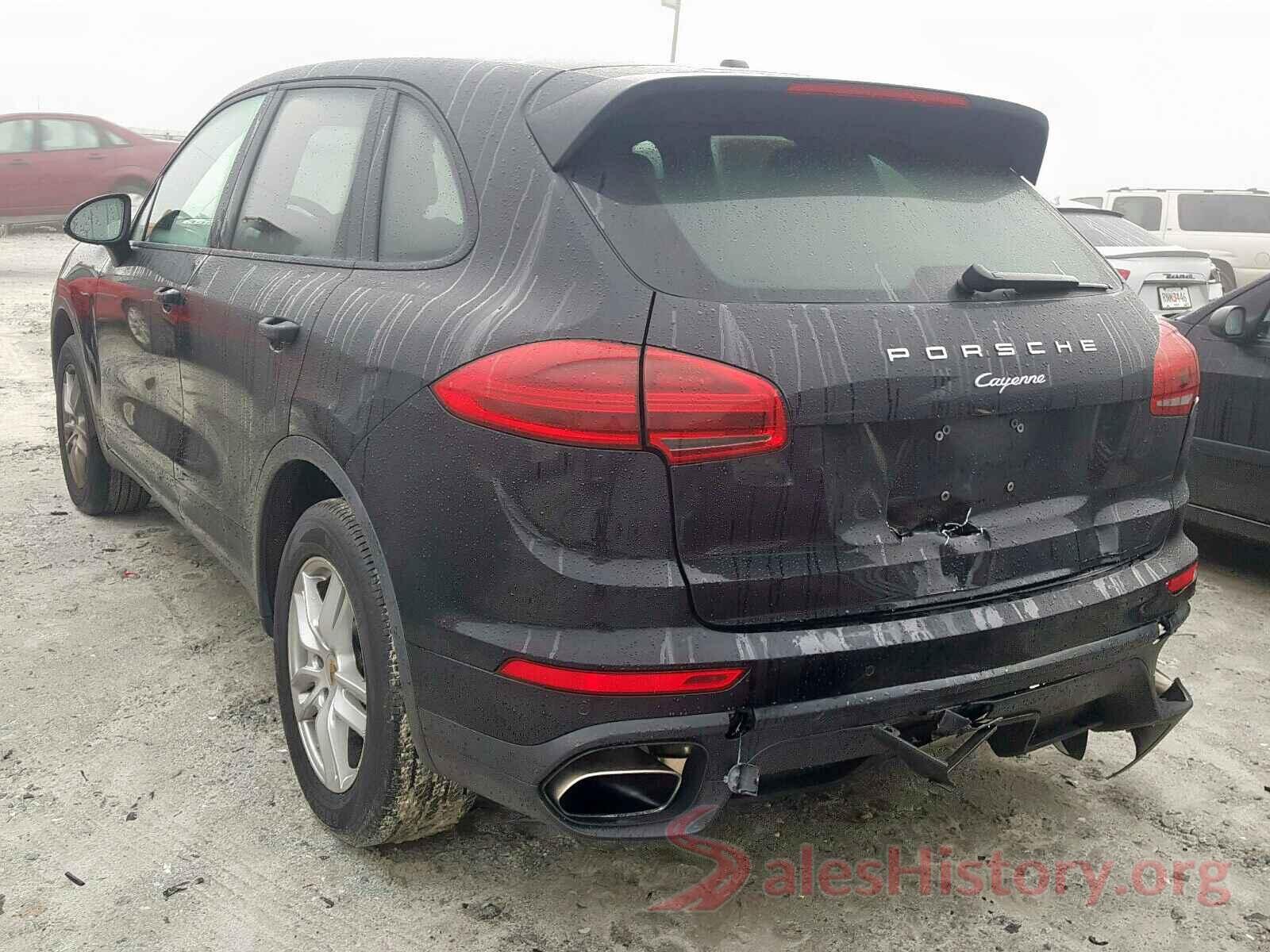 5YFBURHE4JP830165 2016 PORSCHE CAYENNE