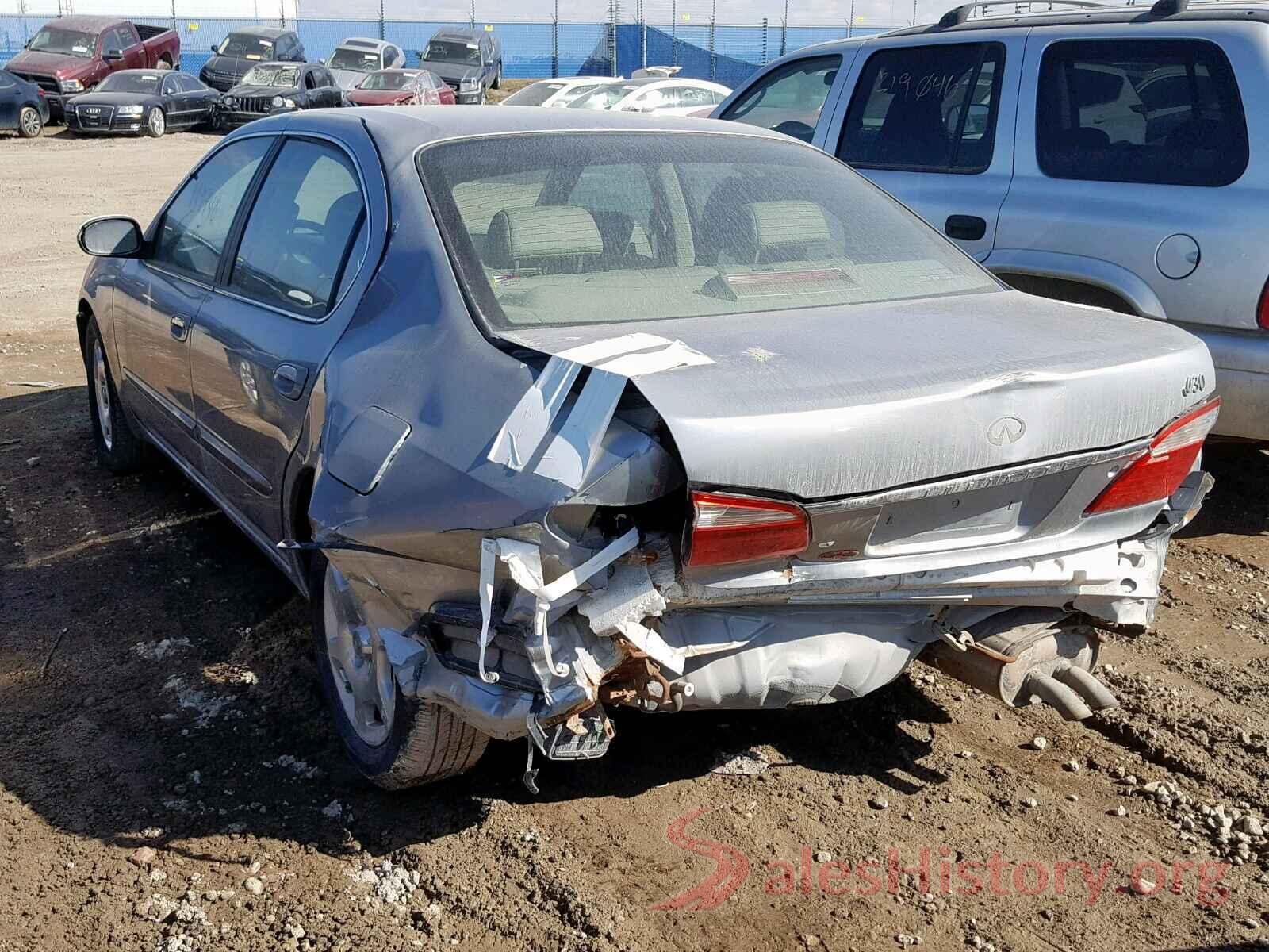 1C4RJEAG5KC763551 2001 INFINITI I30