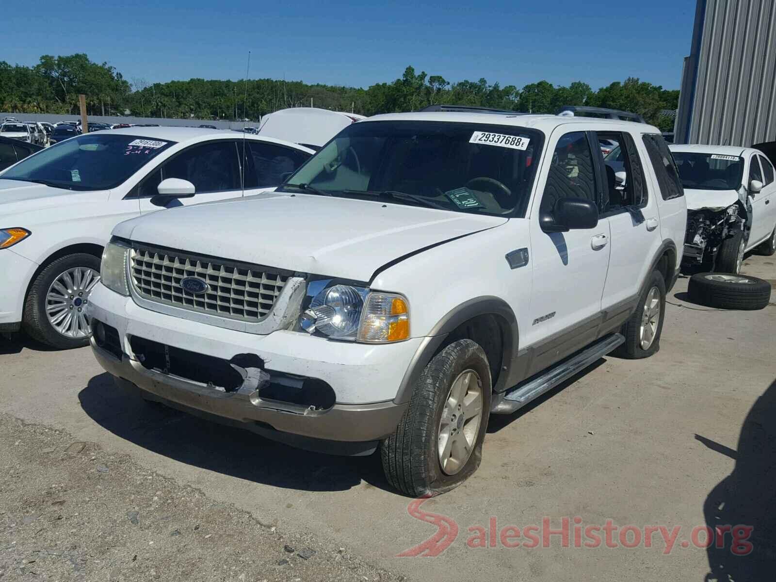 KNALC4J15H5055932 2004 FORD EXPLORER