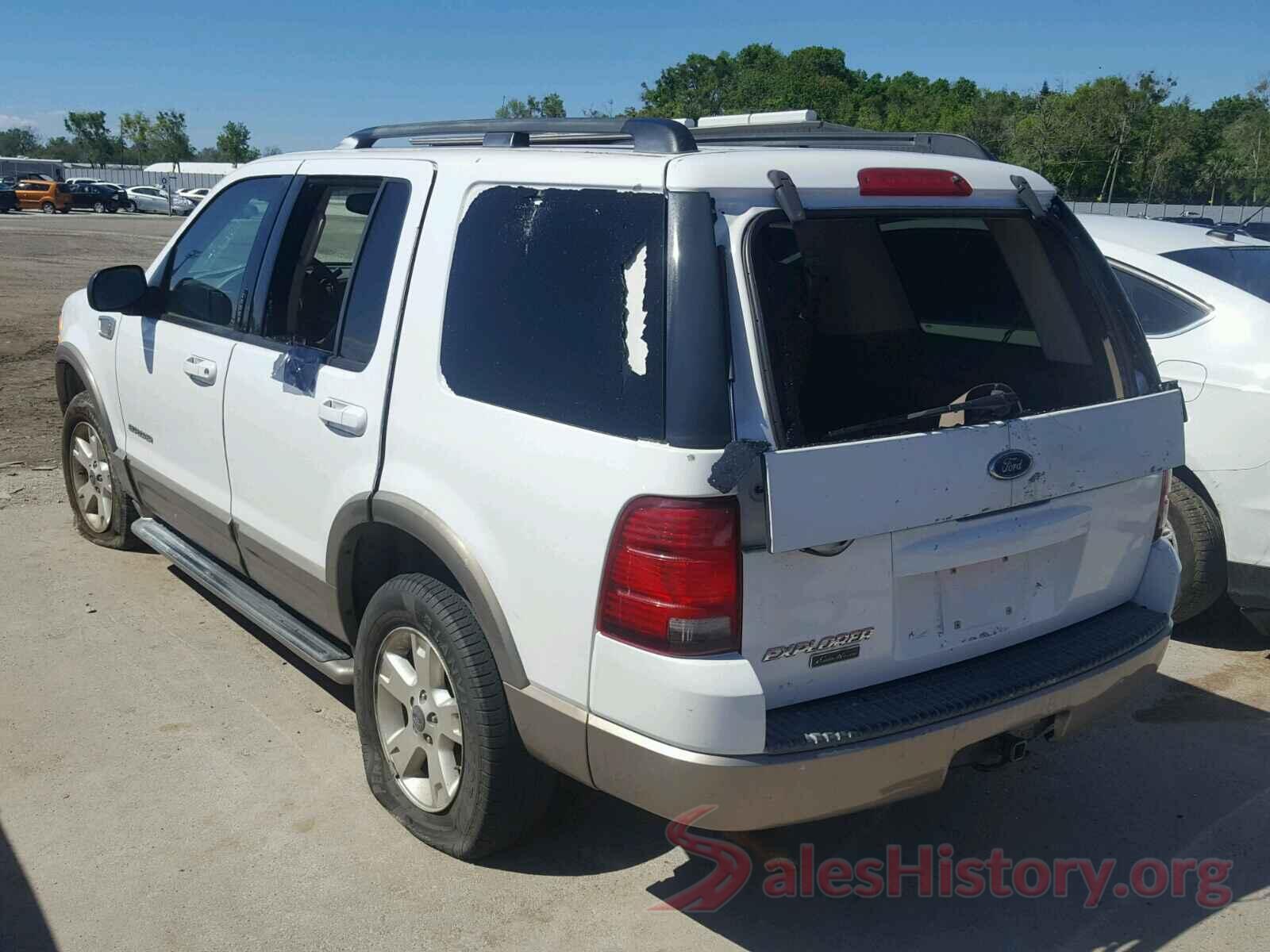 KNALC4J15H5055932 2004 FORD EXPLORER