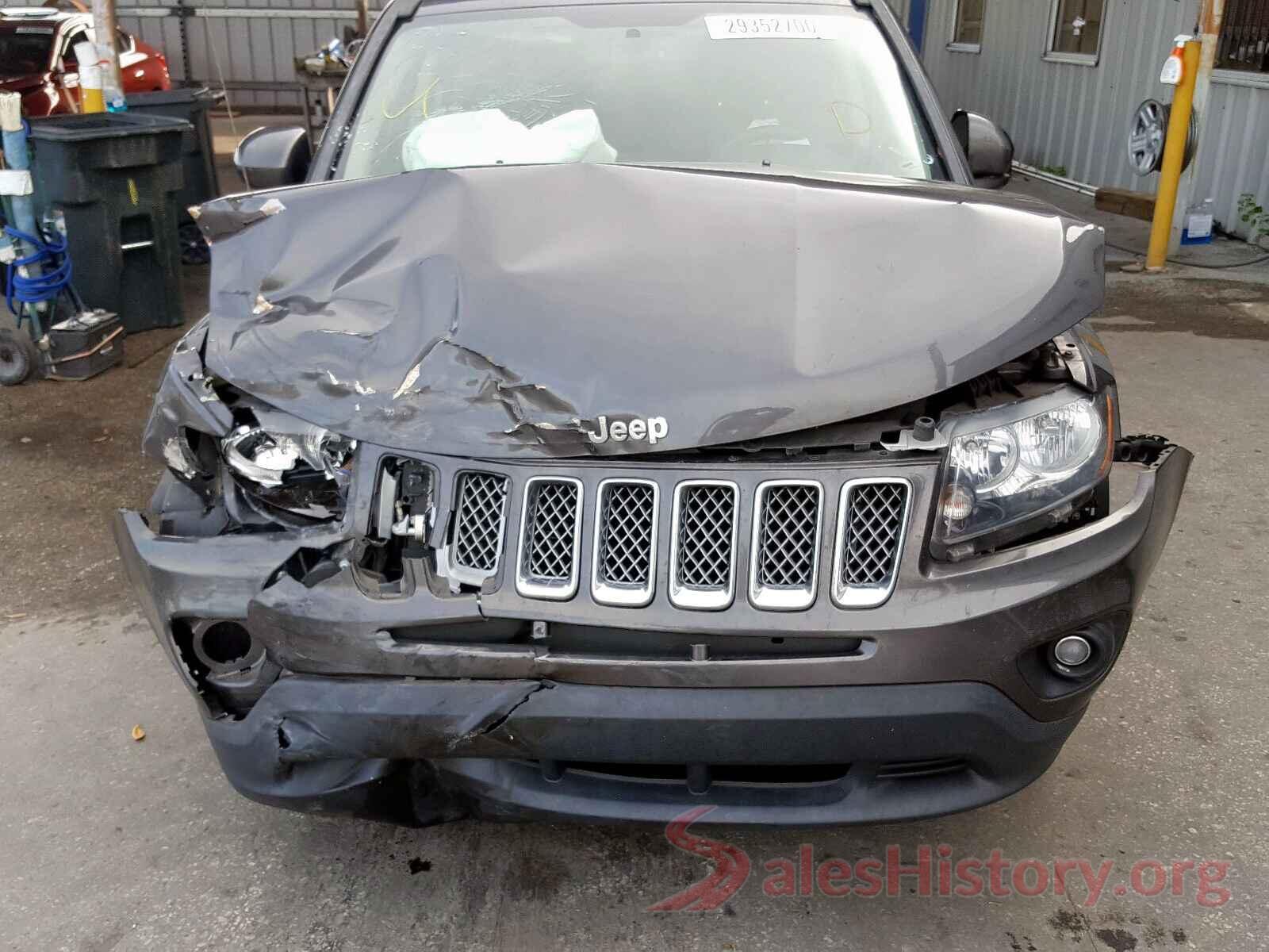 1C4RJFBG2KC638589 2015 JEEP COMPASS