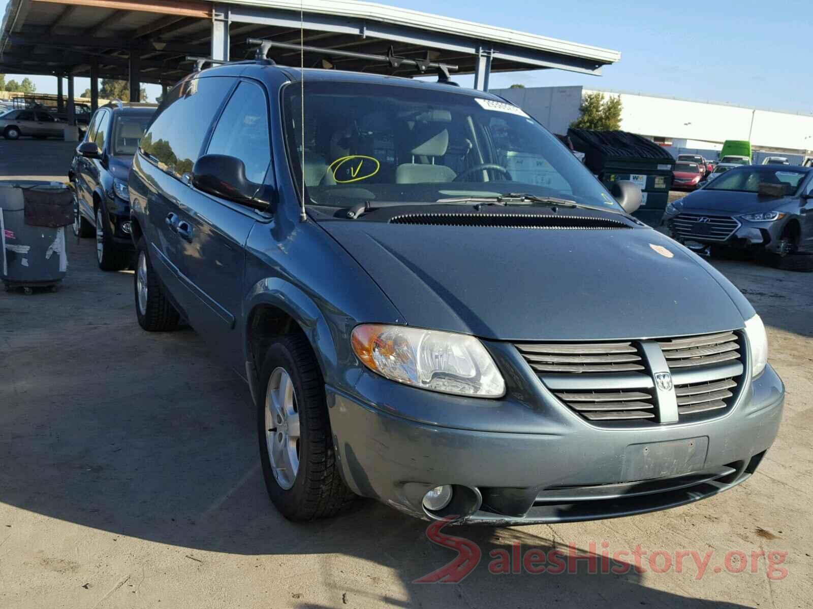 5XXGT4L3XJG216330 2005 DODGE CARAVAN