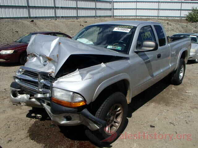 ML32F3FJ3LHF10640 2004 DODGE DAKOTA