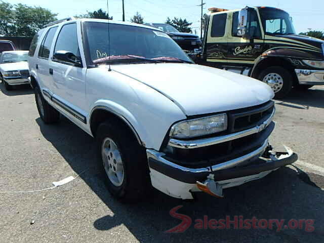 3VWD17AJ1JM227630 1998 CHEVROLET BLAZER