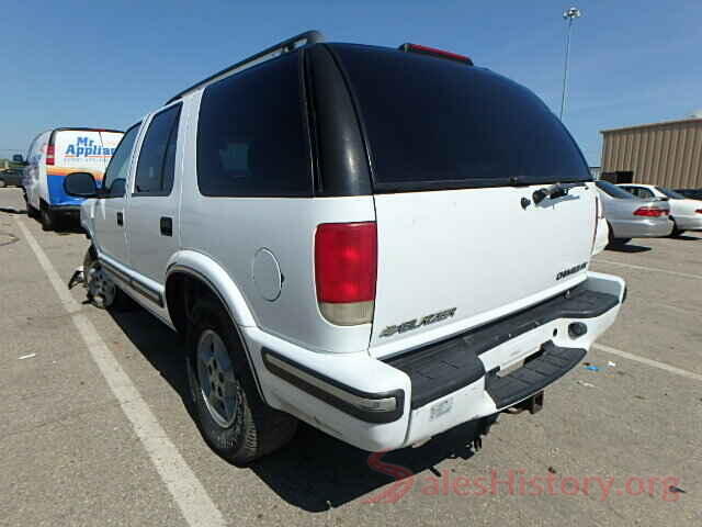 3VWD17AJ1JM227630 1998 CHEVROLET BLAZER