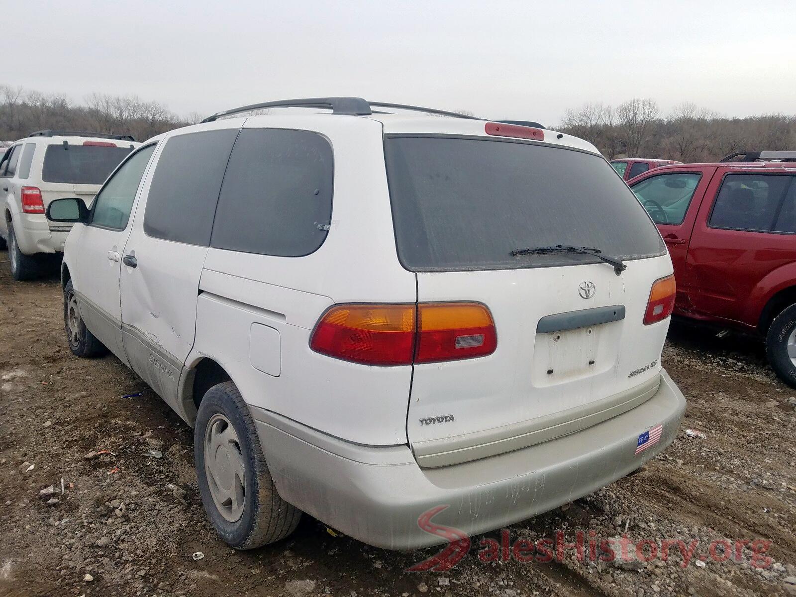 MLHPC4416G5300023 1998 TOYOTA SIENNA