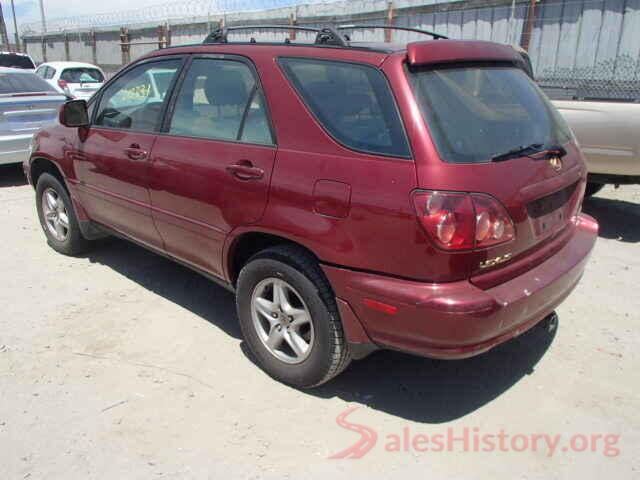 5TFAZ5CN7JX069372 1999 LEXUS RX300