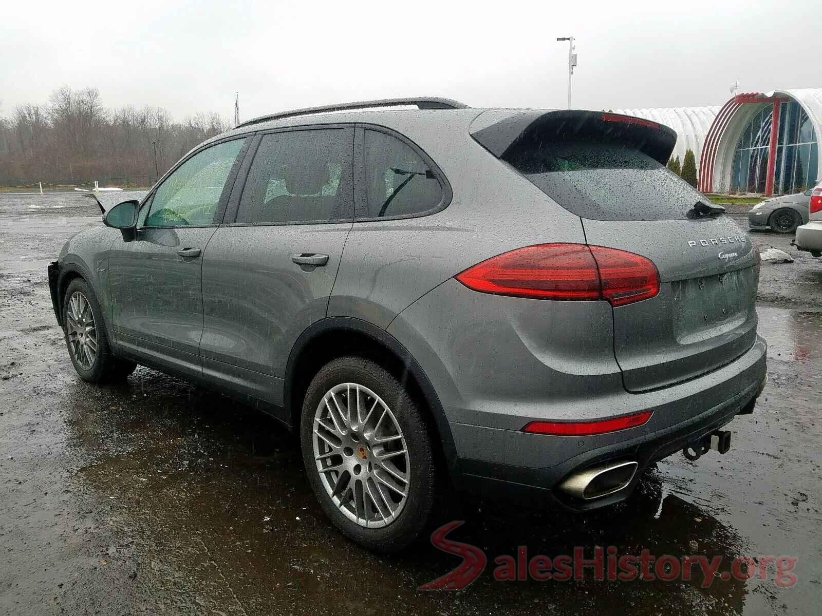 WP1AF2A24FLA37637 2015 PORSCHE CAYENNE