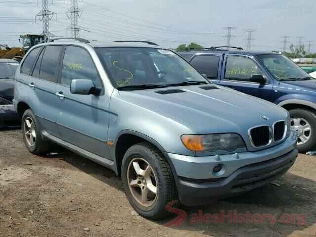 19XFC2F70JE035843 2002 BMW X5