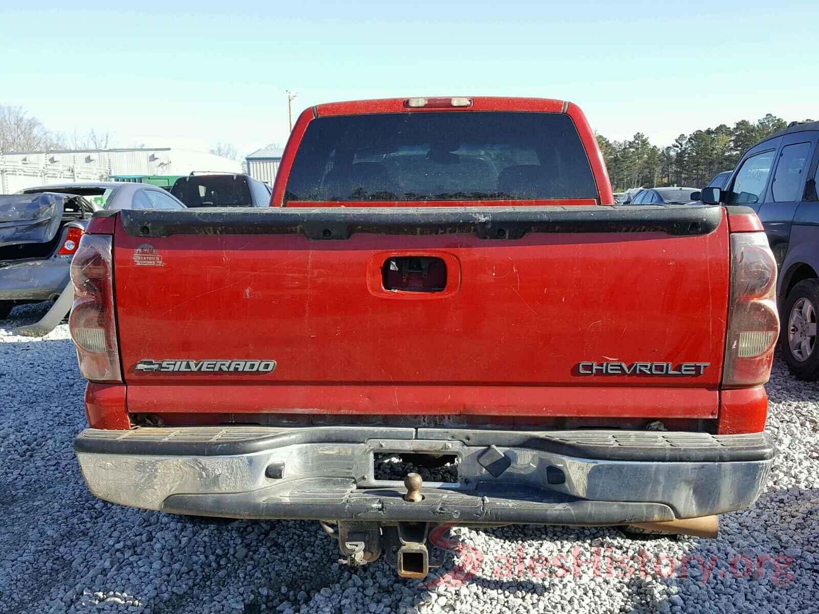 KM8SMDHF1JU282684 2003 CHEVROLET SILVERADO