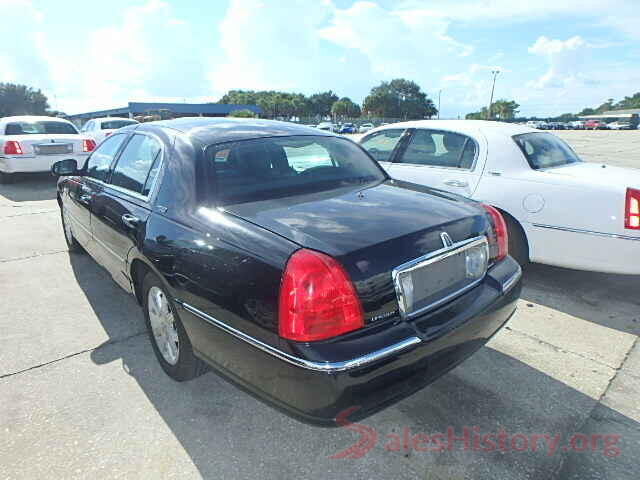 ML32F3FJ3LHF04479 2011 LINCOLN TOWNCAR