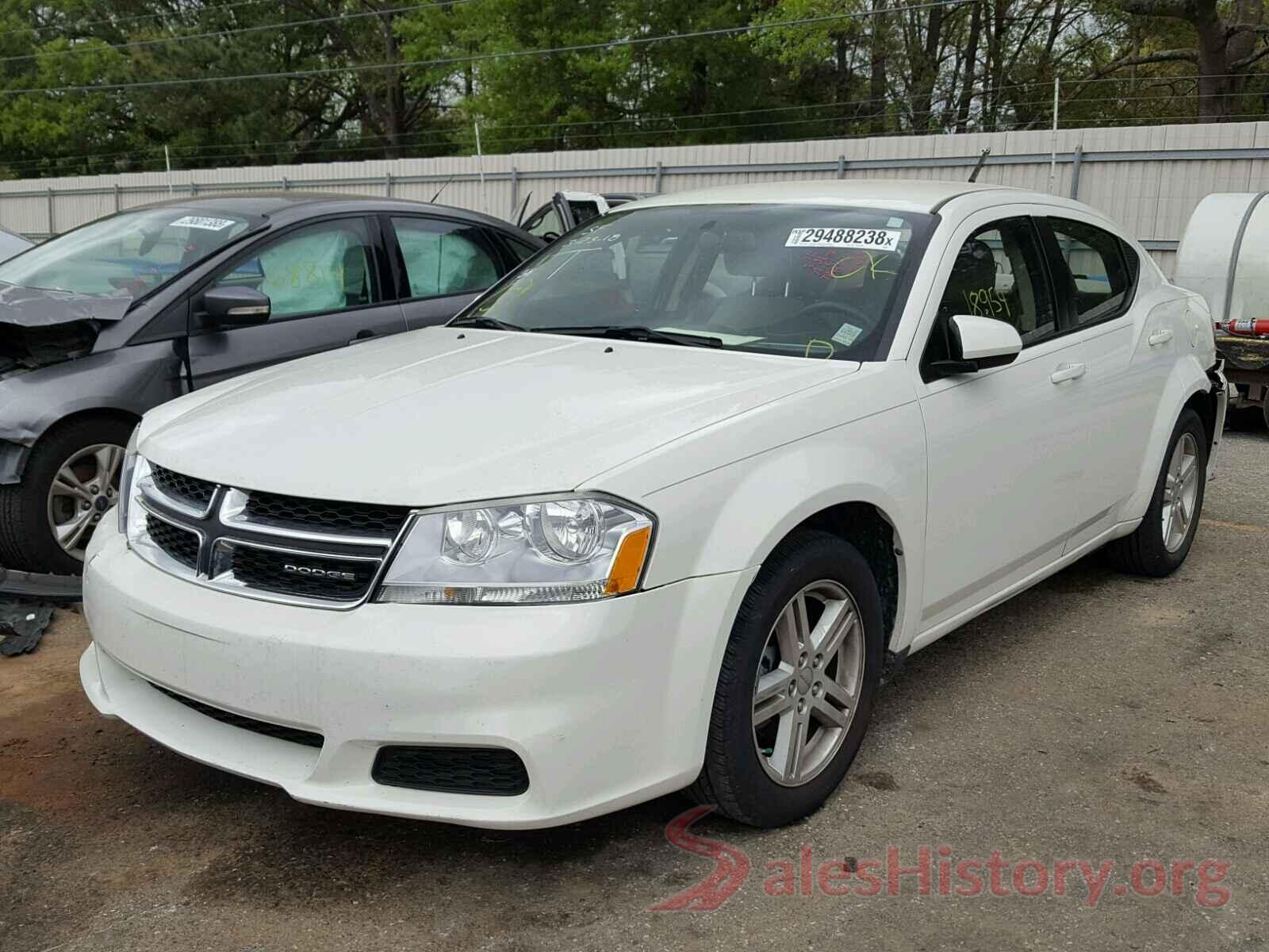 KM8J2CA44JU629705 2011 DODGE AVENGER