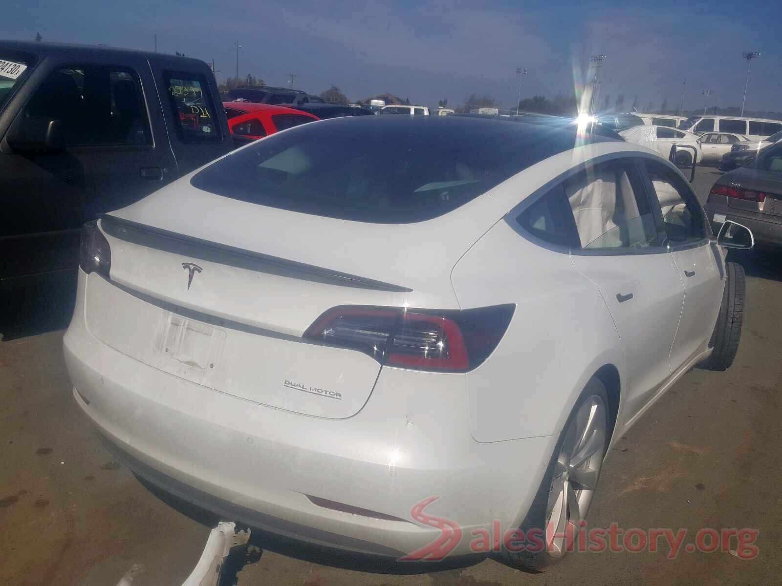 5YJ3E1EBXJF106540 2018 TESLA MODEL 3