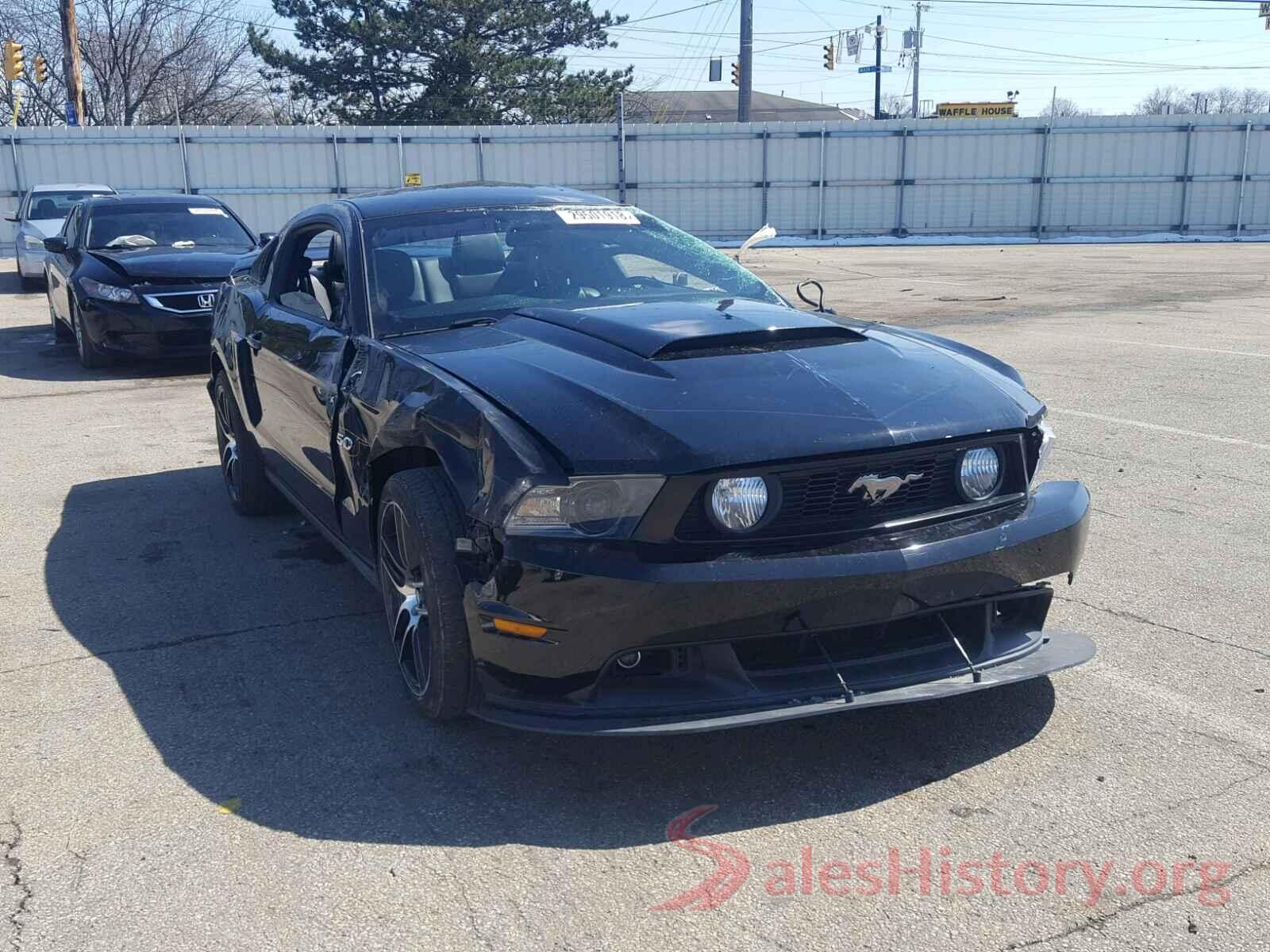 2T1BURHEXHC858949 2011 FORD MUSTANG