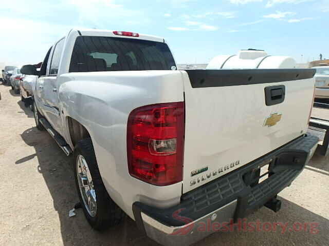 KNDPMCAC3J7402584 2011 CHEVROLET SILVERADO