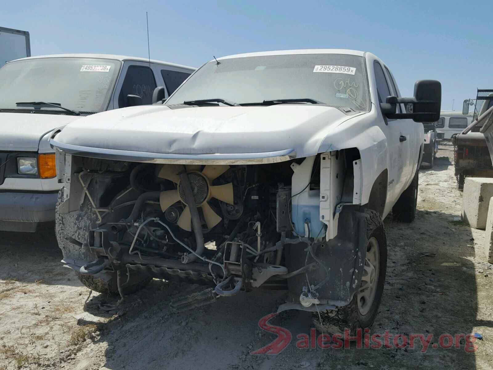 5NPD84LF8KH437669 2011 CHEVROLET SILVERADO