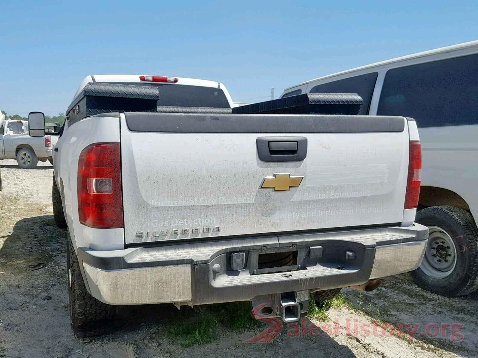 5NPD84LF8KH437669 2011 CHEVROLET SILVERADO