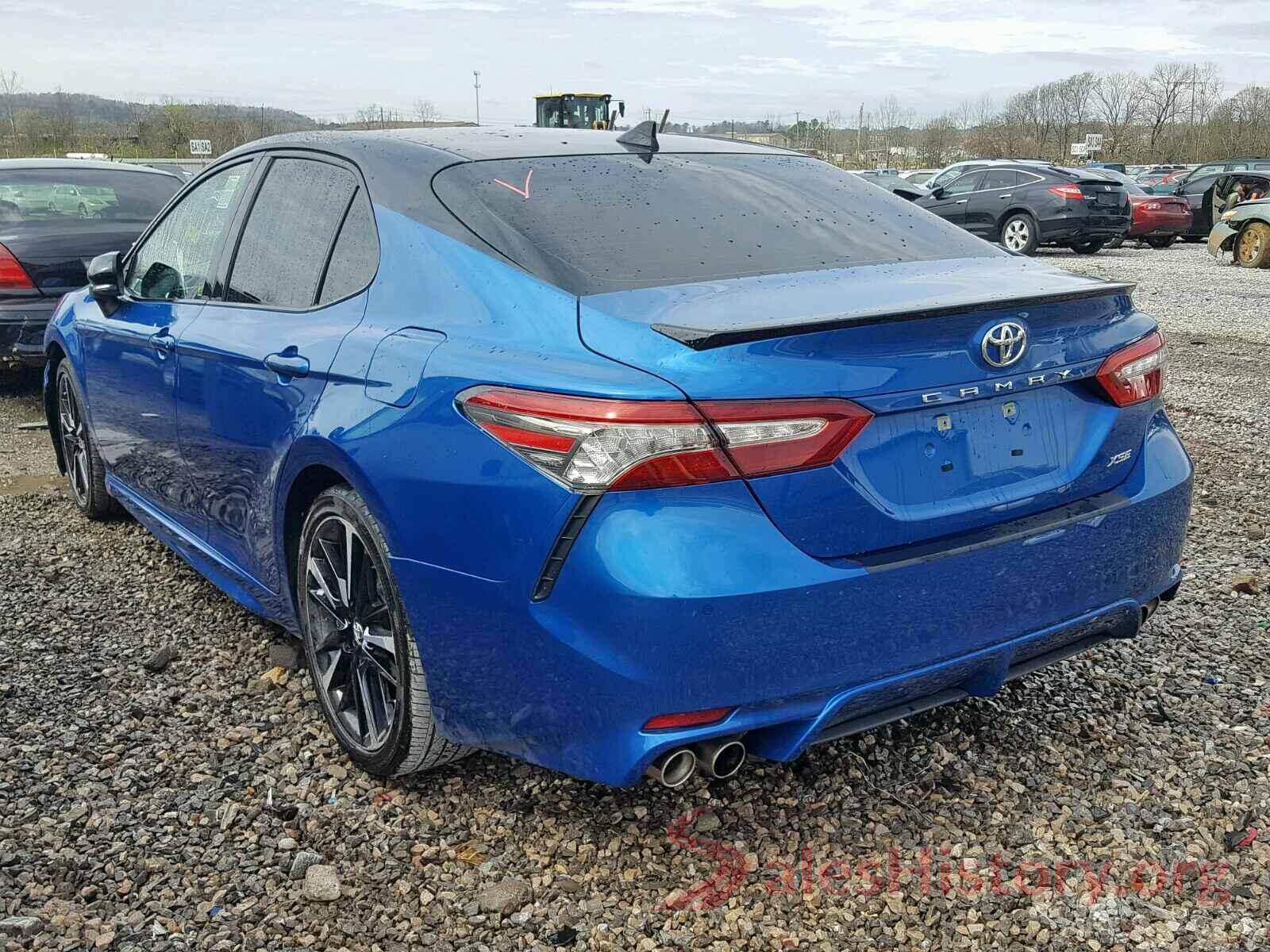 4T1B61HK1JU056957 2018 TOYOTA CAMRY