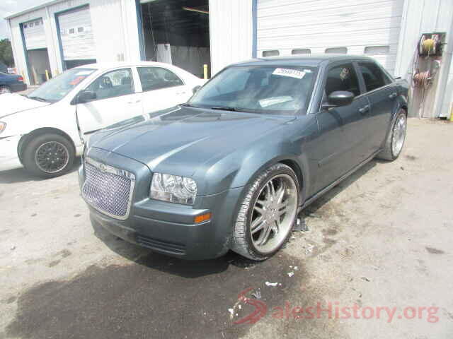 5XXGU4L32JG228565 2005 CHRYSLER 300