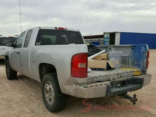 KNDJN2A26J7558672 2010 CHEVROLET SILVERADO