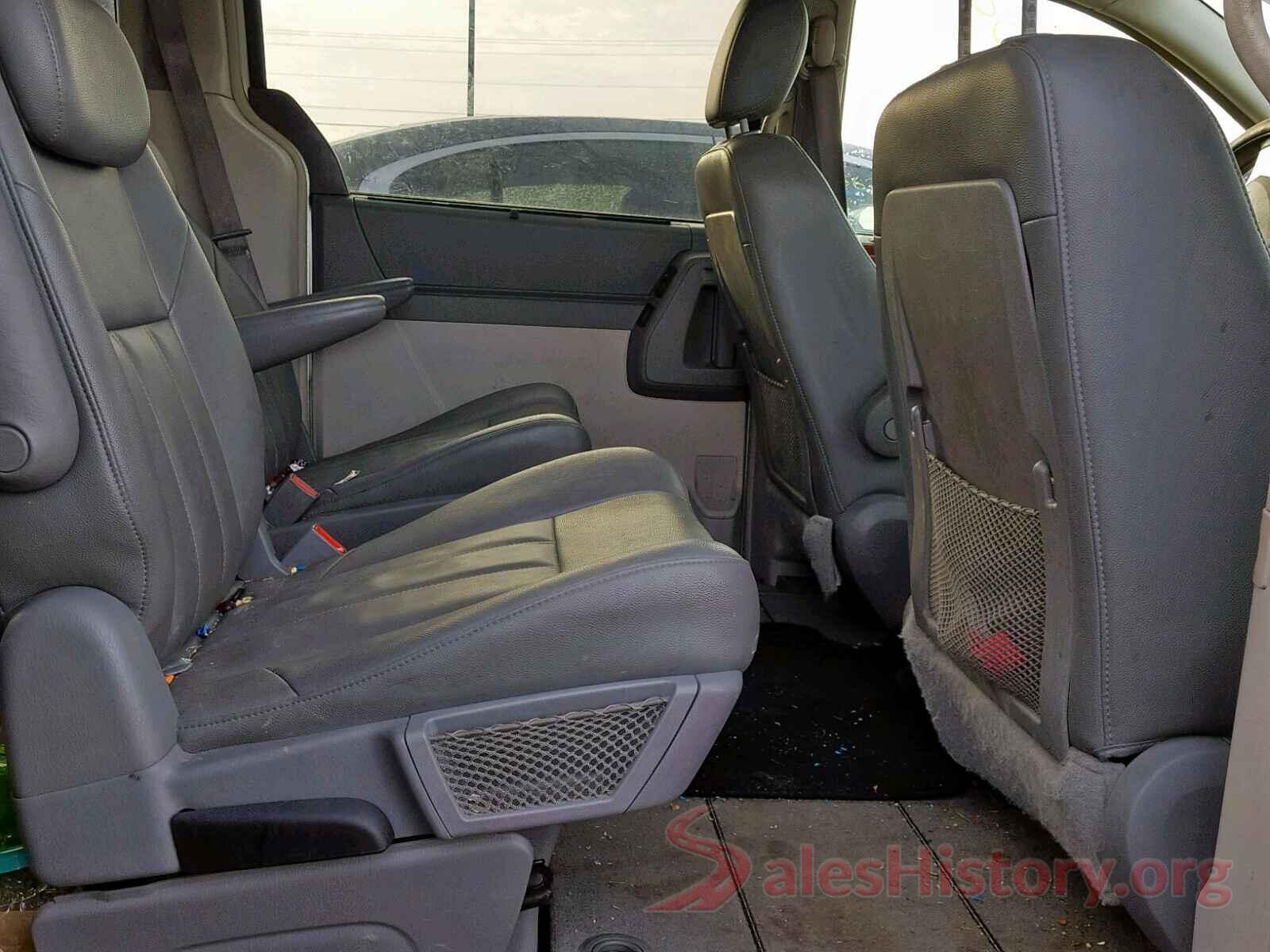 SHHFK7H53JU213622 2009 CHRYSLER TOWN & COU